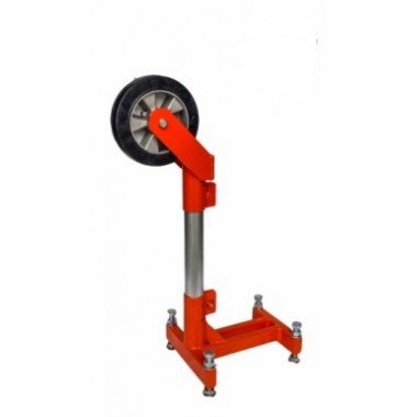 Роликовая стойка DUS 1х45. Дополнительный ролик д.200 на стойке, кронштейн 45 градусов Роликовая стойка DUS 1х45. Дополнительный ролик д.200 на стойке, кронштейн 45 градусов