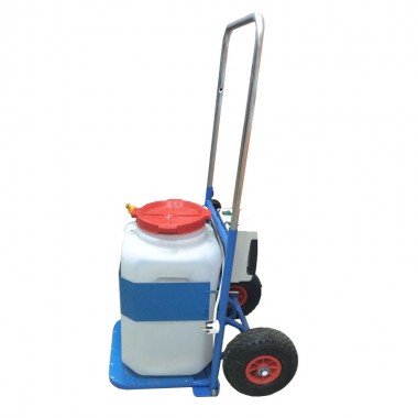 Бак водяной с подогревом DUS (подогрев. насос, 50 л) Бак водяной с подогревом DUS (подогрев. насос, 50 л)