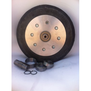 Ролик отводящий DUS 4524 d 270 в сборе с бандажом Ролик отводящий DUS 4524 d 270 в сборе с бандажом